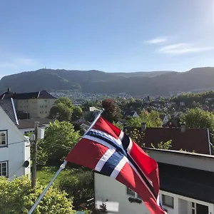  Appartement # 1 Mountain View With Free Street Parking